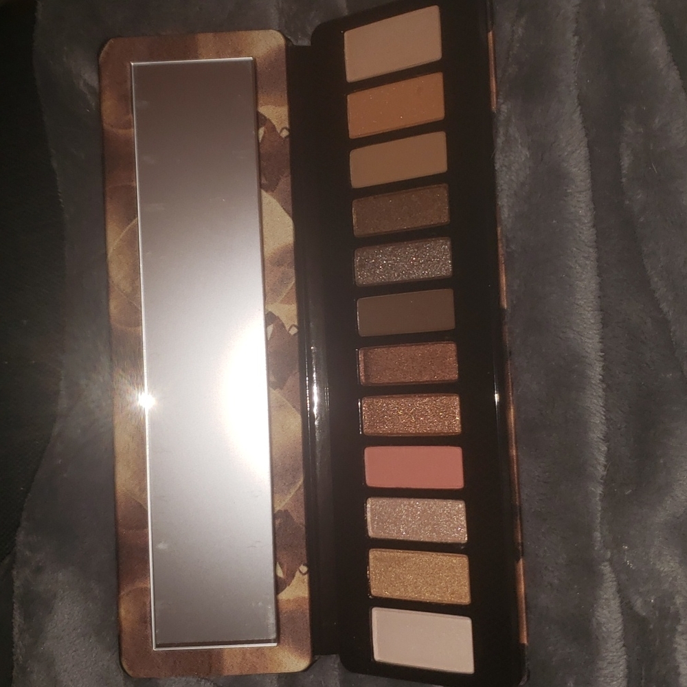 Urban Decay Naked Reloaded Palette